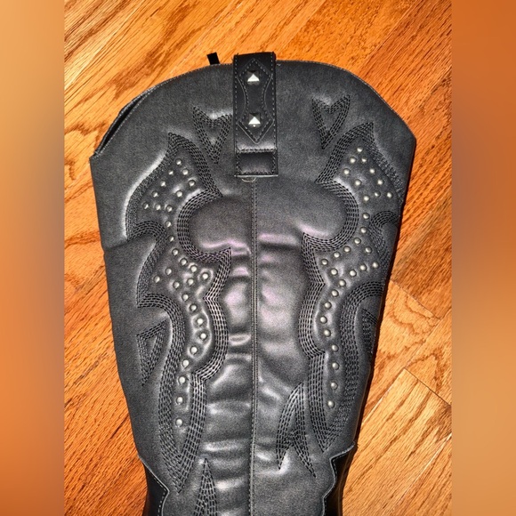 NWT Torrid Black Studded Boots EXTRA WIDE CALF 6.5 - Picture 5 of 5